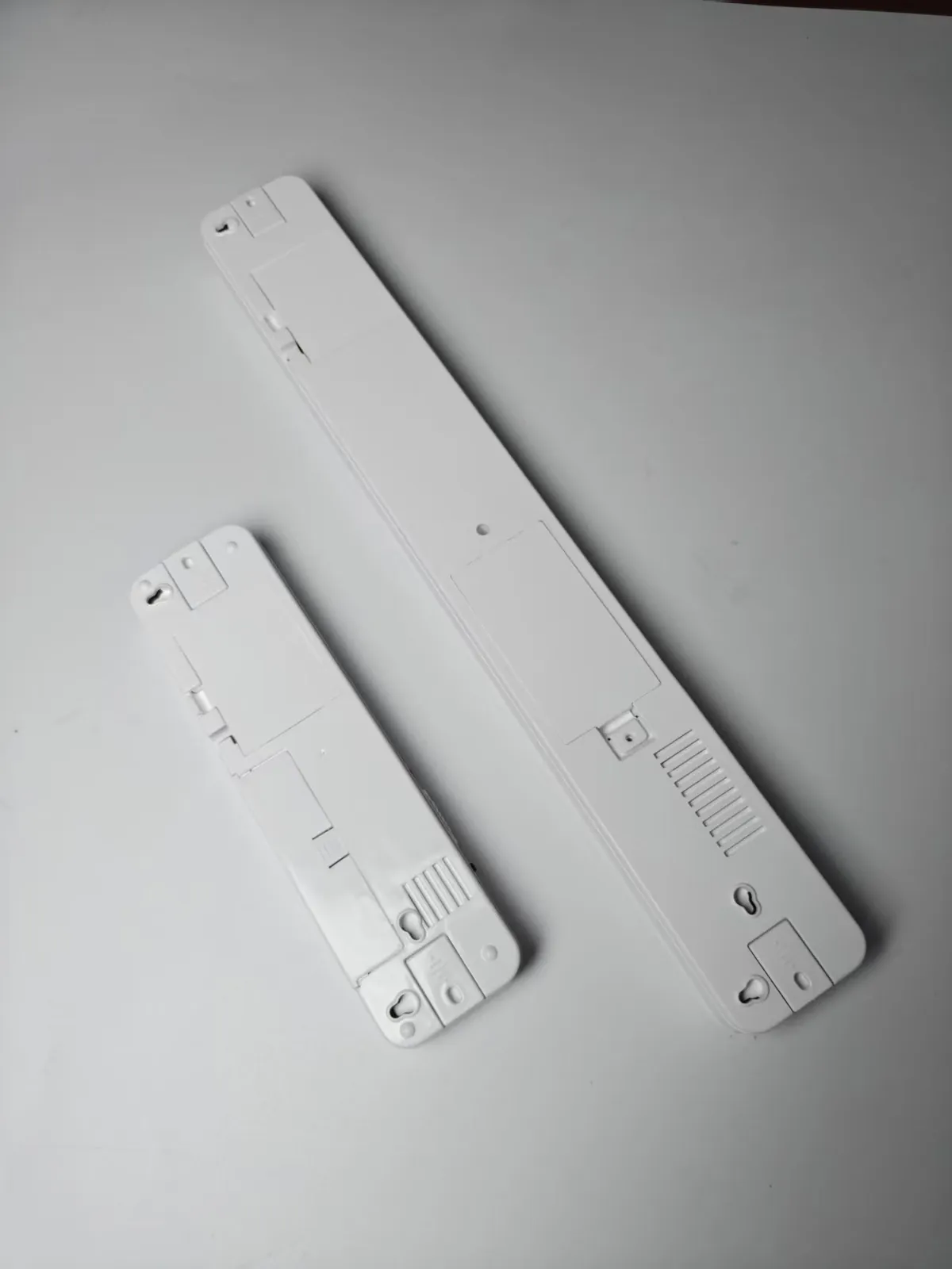 CT614 USB rechargeable LED emergency light feature image 6